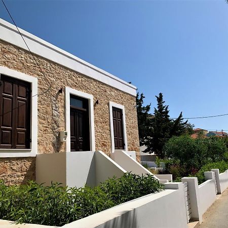 Villa Miranda Chalki Town Buitenkant foto
