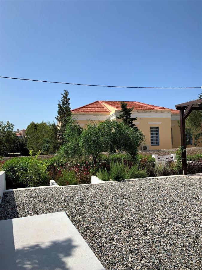 Villa Miranda Chalki Town Buitenkant foto