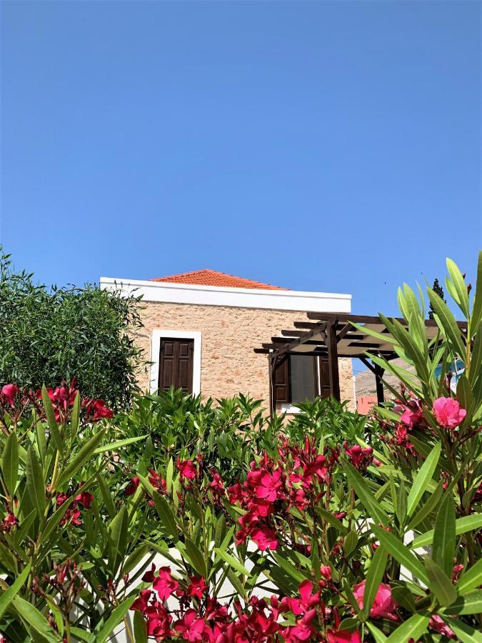 Villa Miranda Chalki Town Buitenkant foto