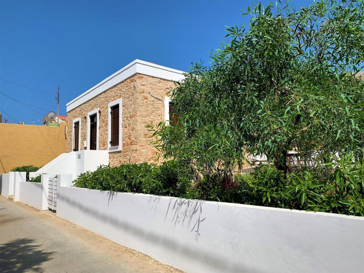 Villa Miranda Chalki Town Buitenkant foto